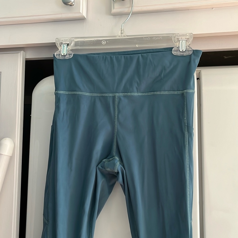 Vuori leggings teal sz S
